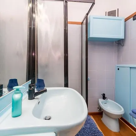 Executive Flat Da Natalino * 레반토